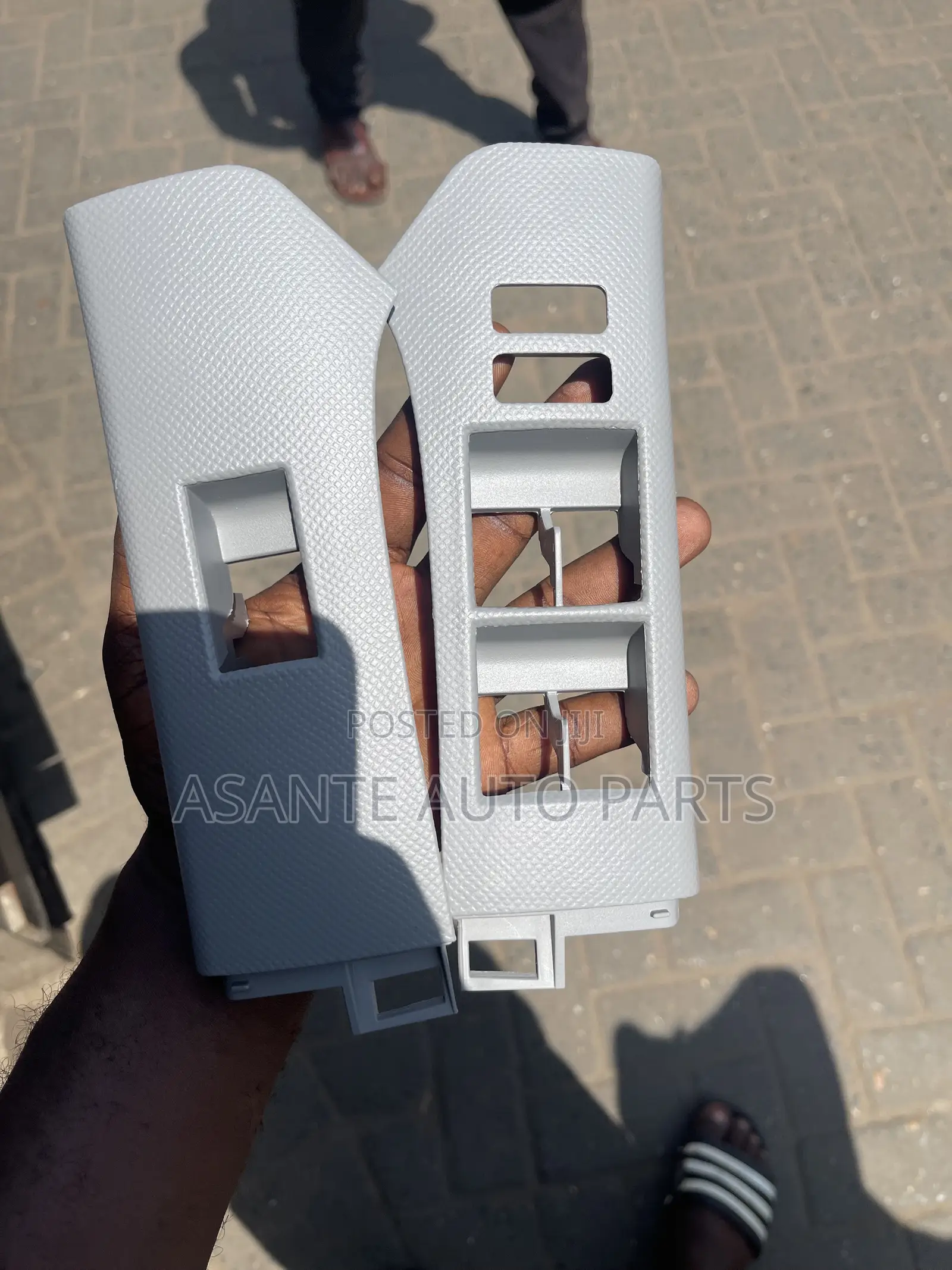 Toyota Vitz 2010 Switch Panels