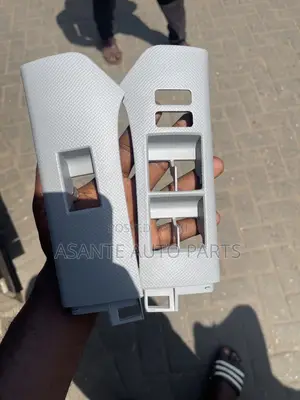 Toyota Vitz 2010 Switch Panels