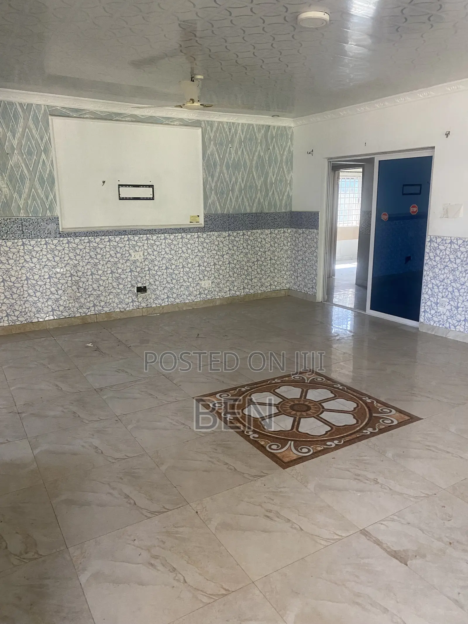 3bdrm Apartment in Dzorwulu for rent