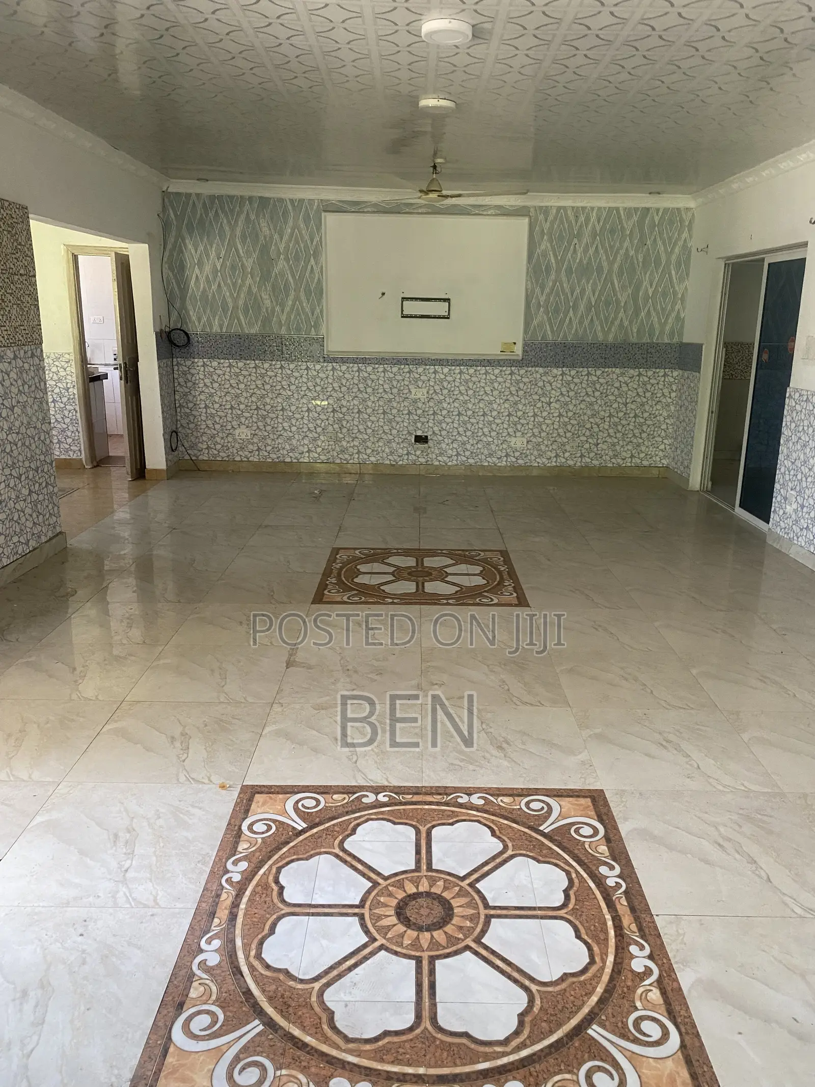 3bdrm Apartment in Dzorwulu for rent