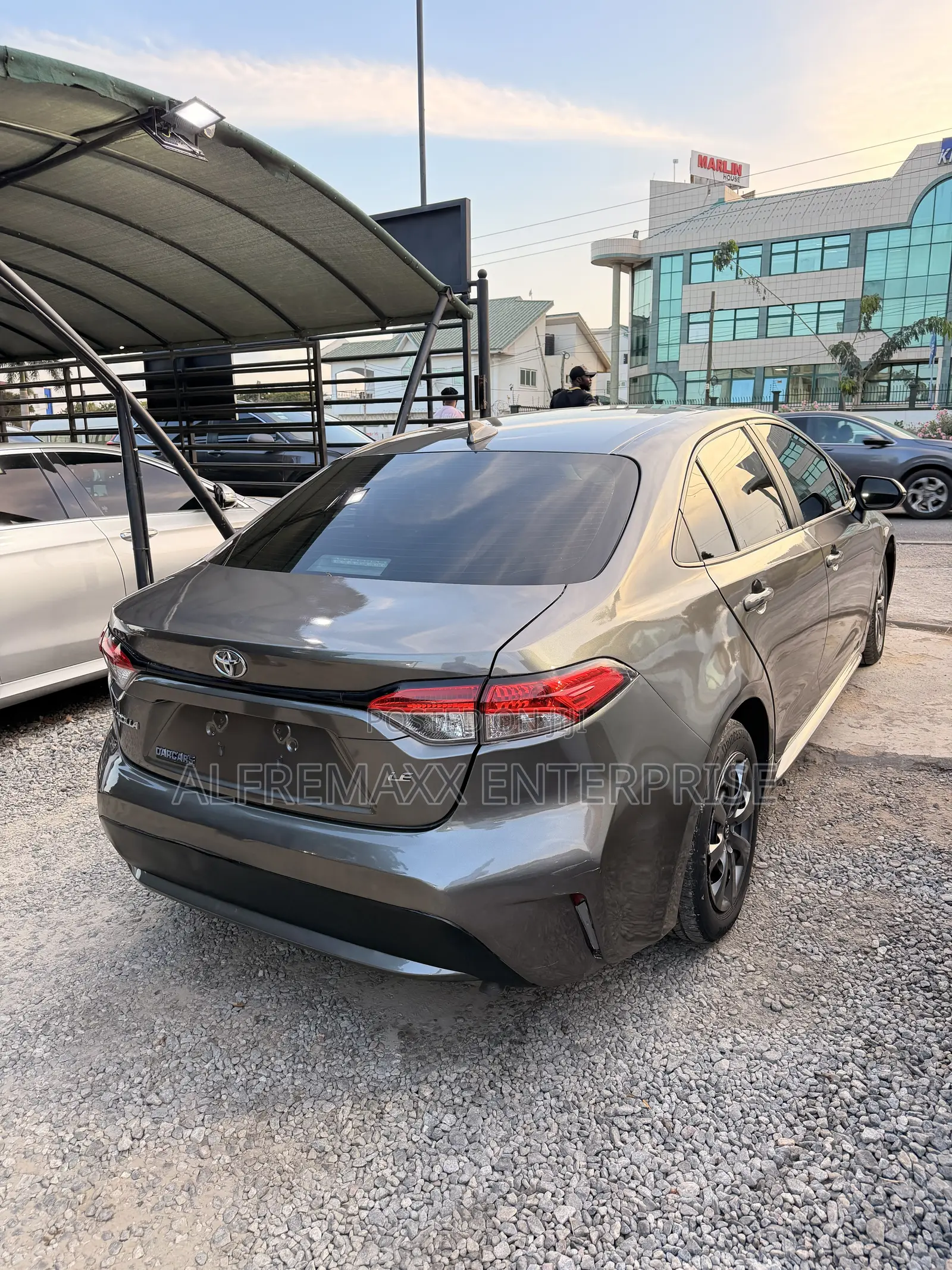Toyota Corolla LE 2020 Green
