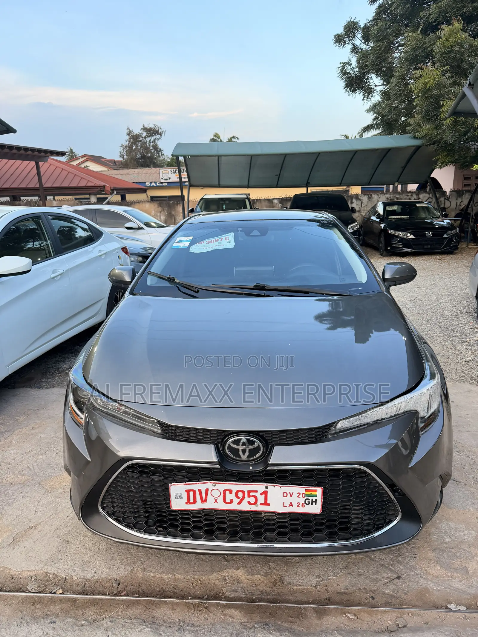 Toyota Corolla LE 2020 Green