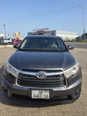 Toyota Highlander LE 4dr SUV (2.7L 4cyl 6A) 2015 Gray