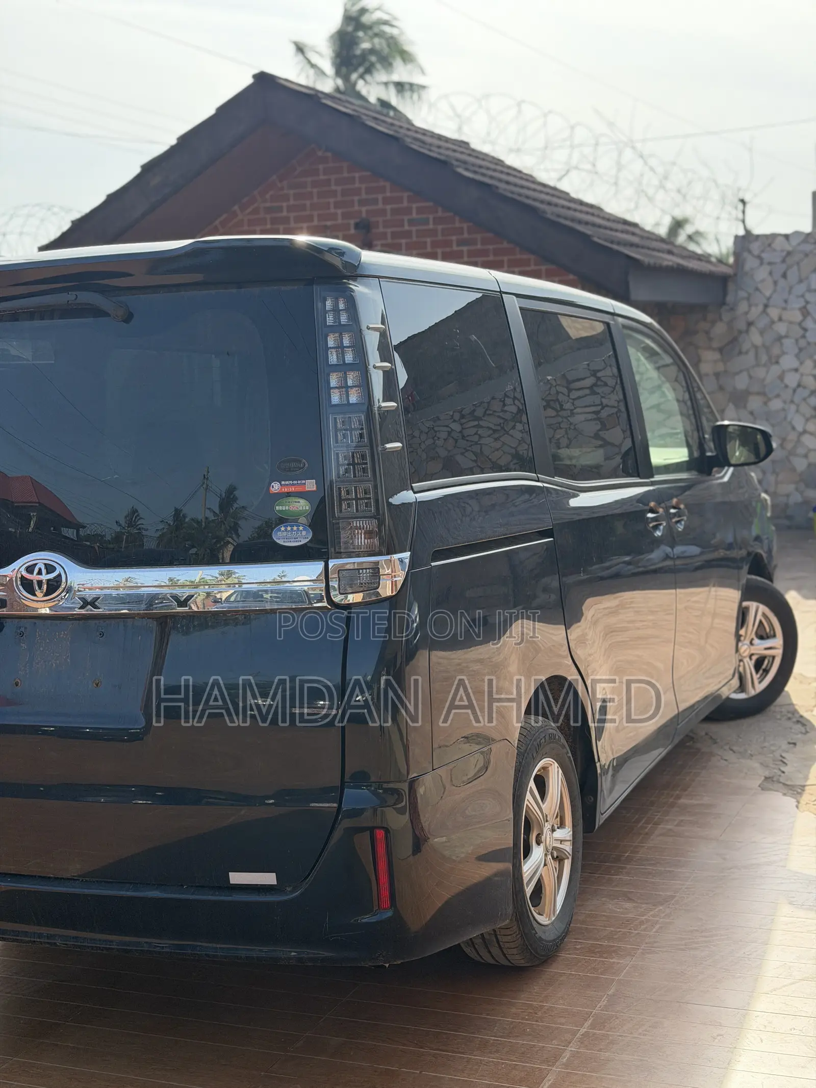Toyota Voxy 2015 Blue