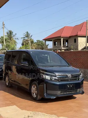 Toyota Voxy 2015 Blue