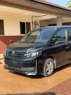 Toyota Voxy 2015 Blue