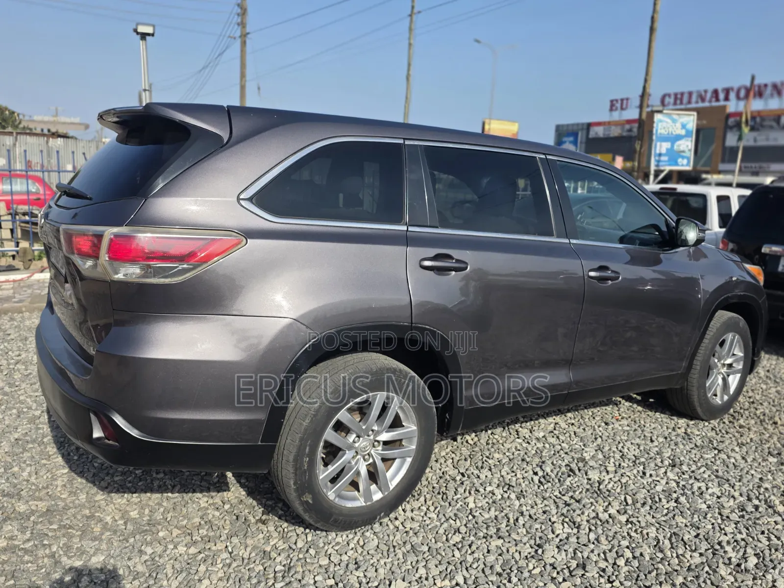 Toyota Highlander LE 4dr SUV (2.7L 4cyl 6A) 2015 Gray