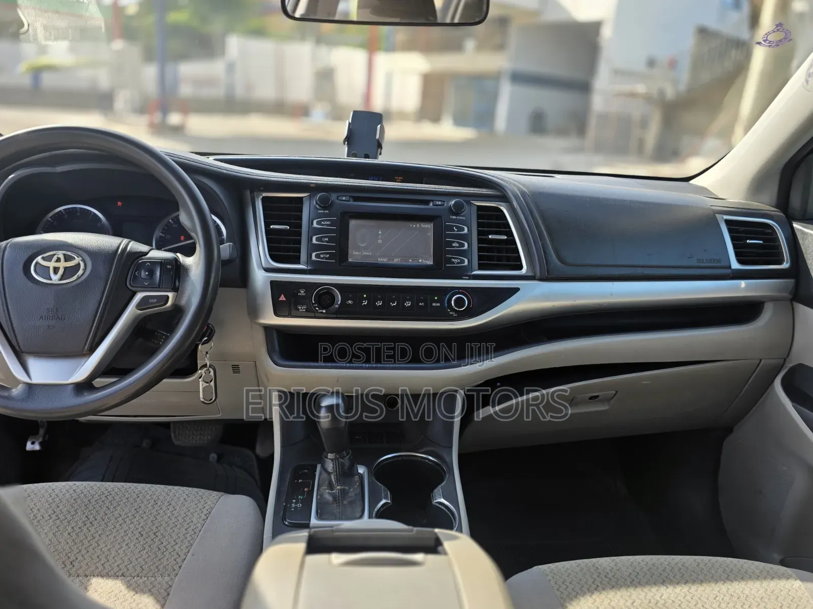 Toyota Highlander LE 4dr SUV (2.7L 4cyl 6A) 2015 Gray