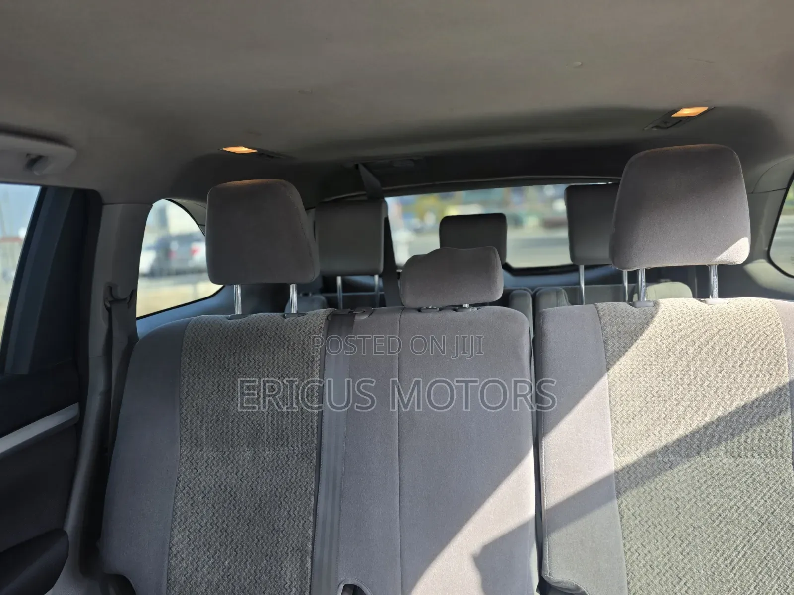 Toyota Highlander LE 4dr SUV (2.7L 4cyl 6A) 2015 Gray