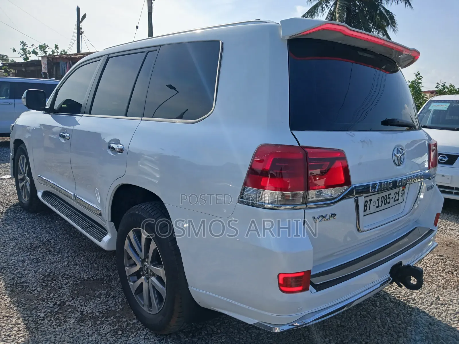Toyota Land Cruiser 2013 White
