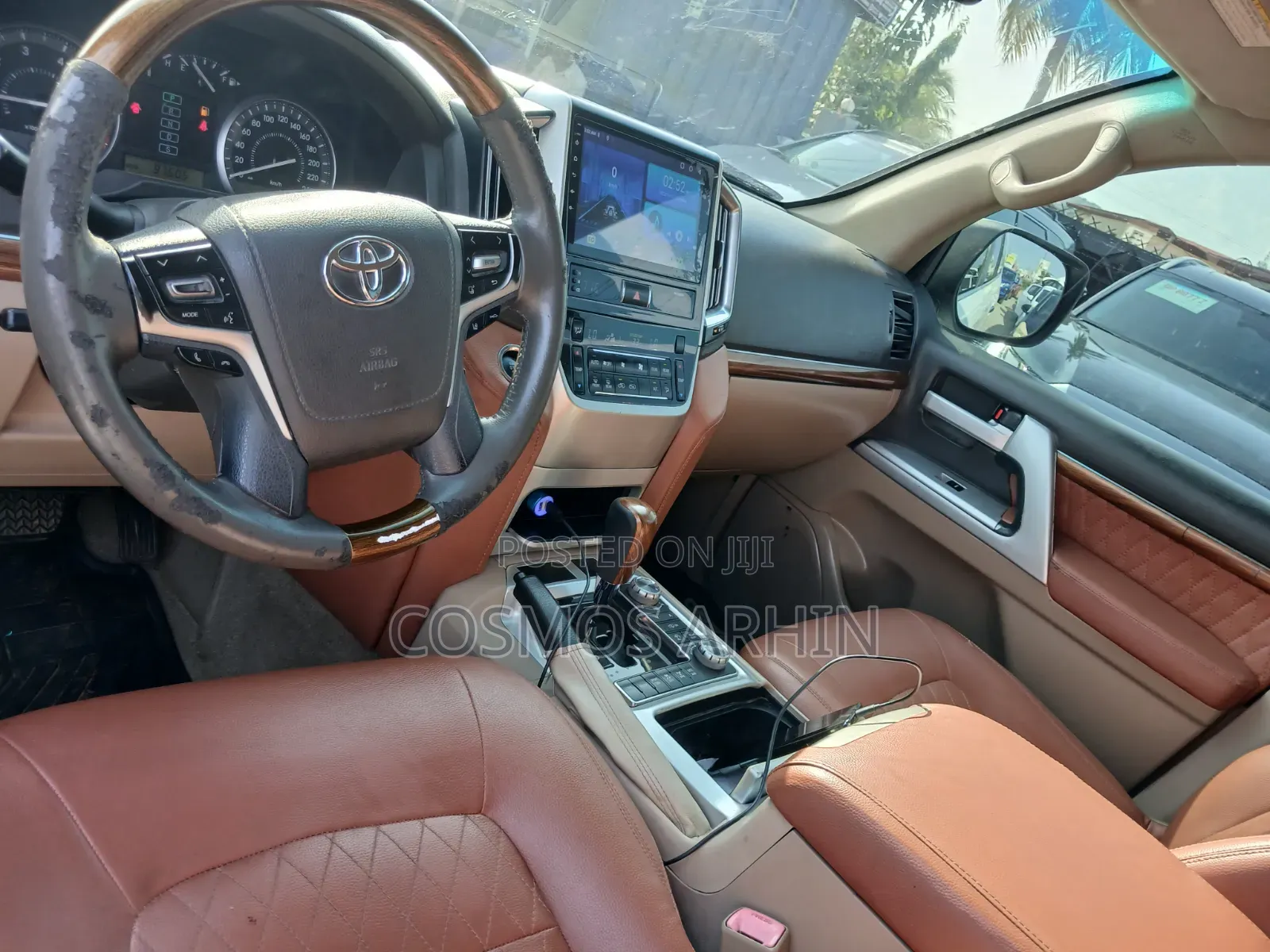 Toyota Land Cruiser 2013 White