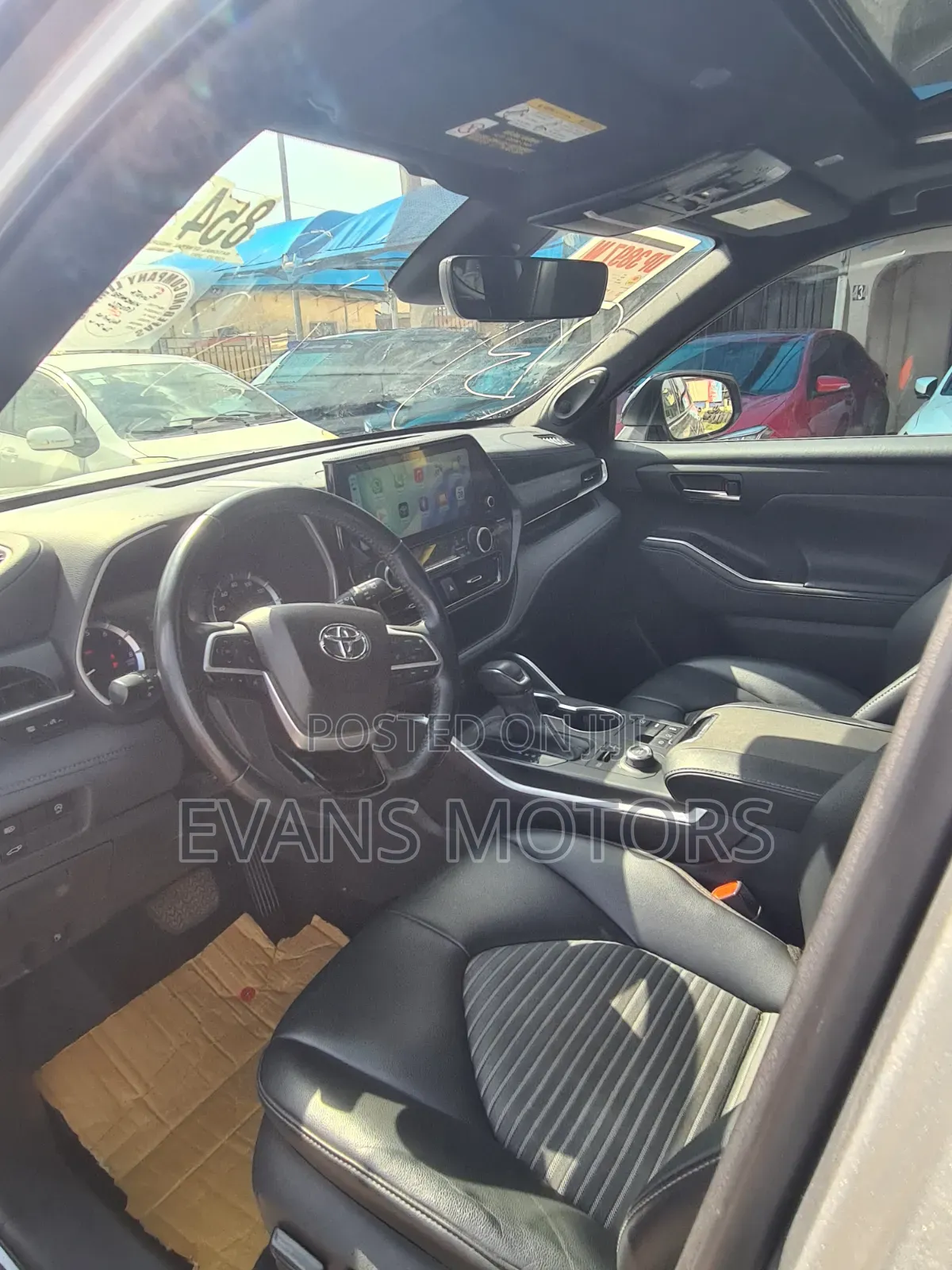 Toyota Highlander XSE AWD 2024 Silver