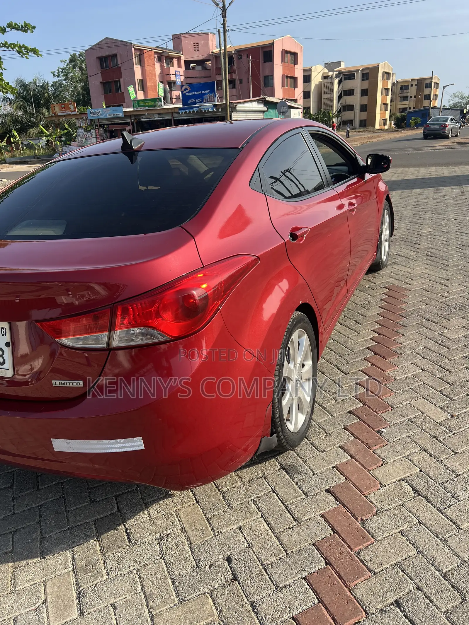 Hyundai Elantra Limited Sedan FWD (1.8L 4cyl 6A) 2013 Red