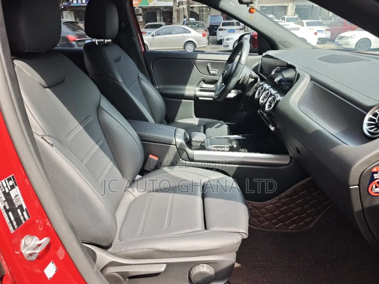 Mercedes-Benz GLA-Class 2022 Red