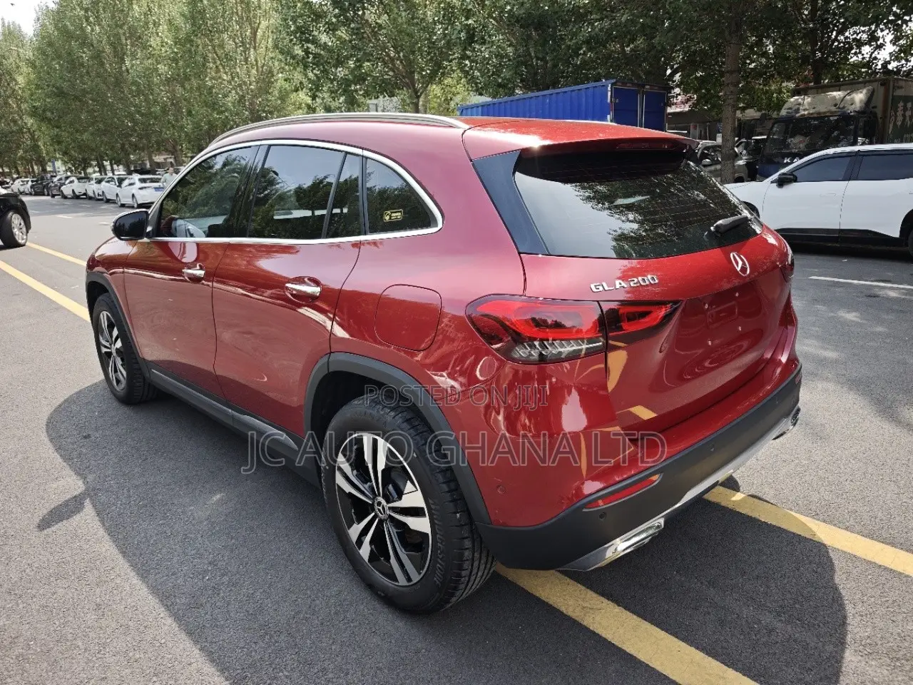 Mercedes-Benz GLA-Class 2022 Red