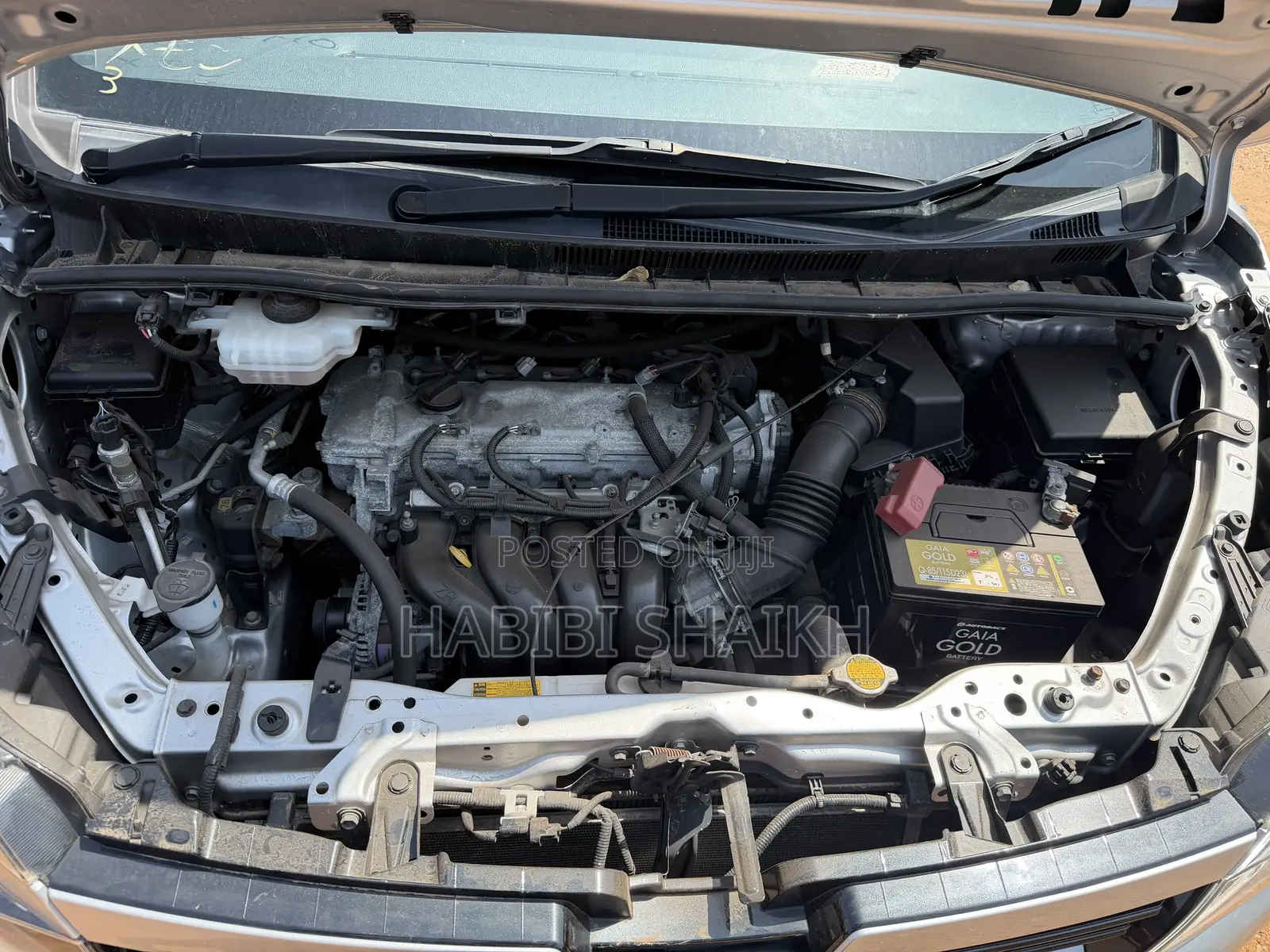 Toyota Voxy ZS 2WD 8-Seater 2014 Silver