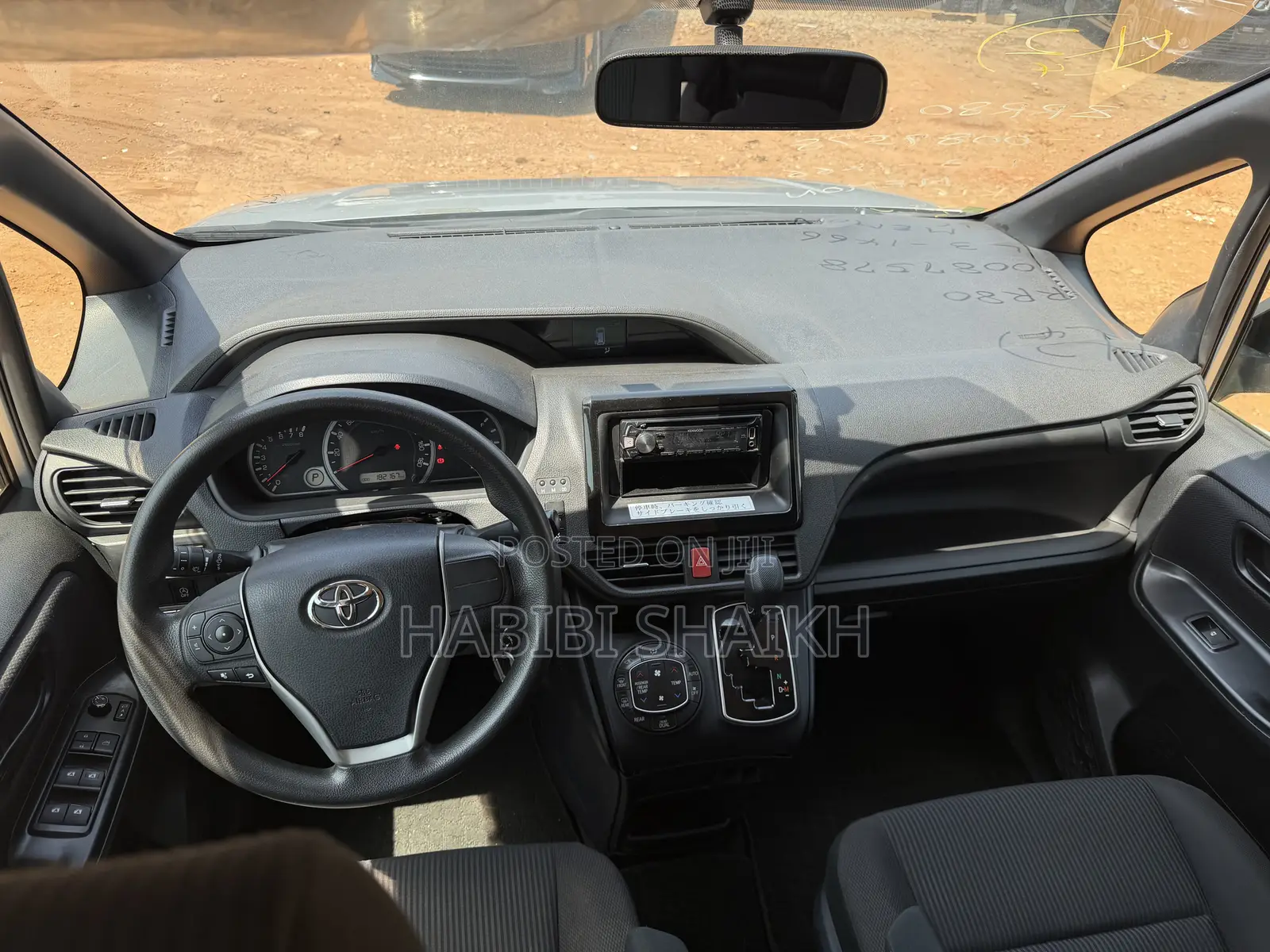 Toyota Voxy ZS 2WD 8-Seater 2014 Silver