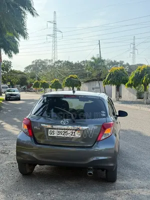 Toyota Vitz 2012 Gray