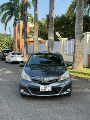 Toyota Vitz 2012 Gray