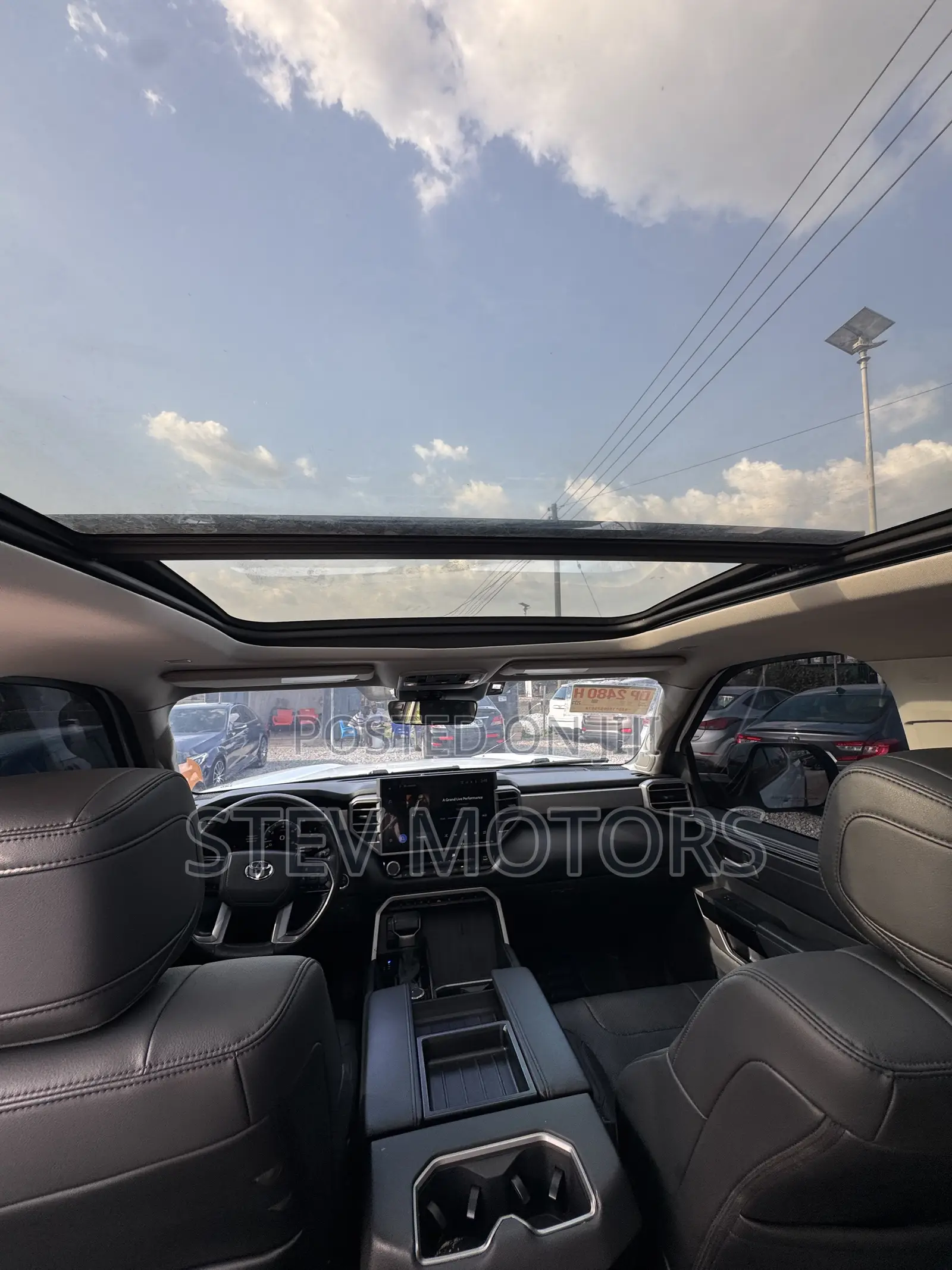Toyota Tundra Limited CrewMax 5.5' Bed 2024 White