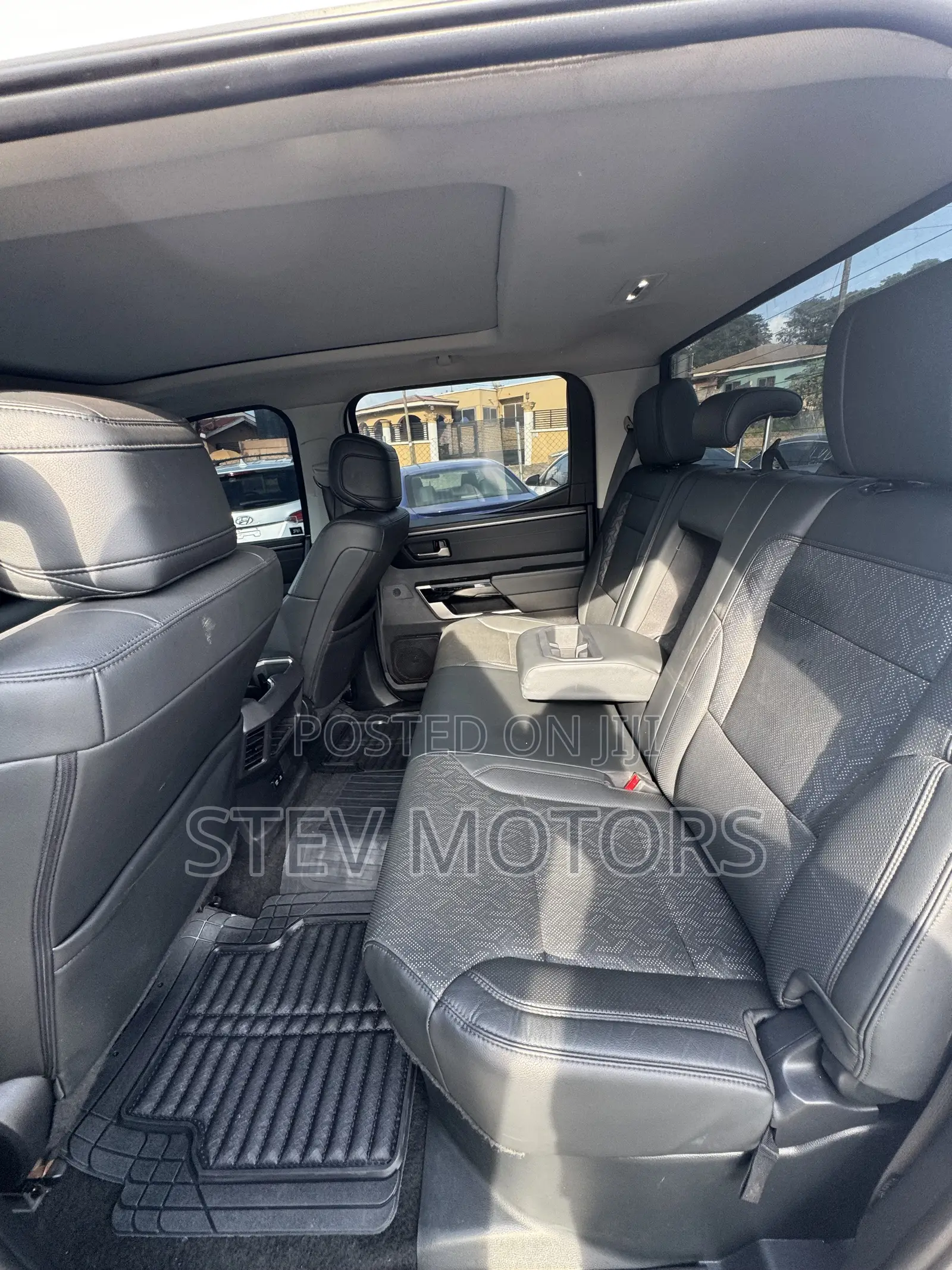 Toyota Tundra Limited CrewMax 5.5' Bed 2024 White
