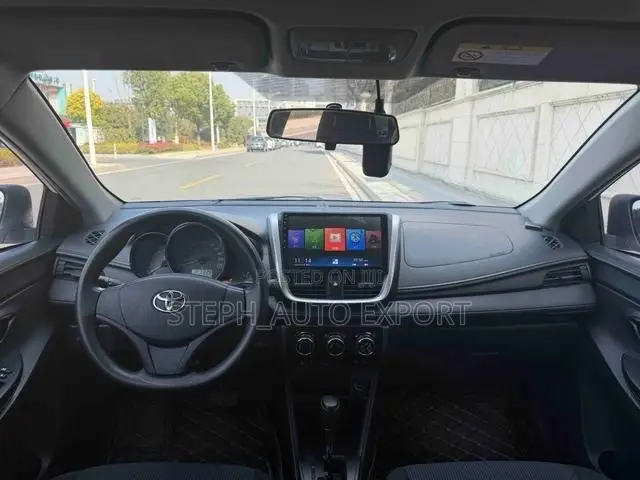 Toyota Yaris 2019 White