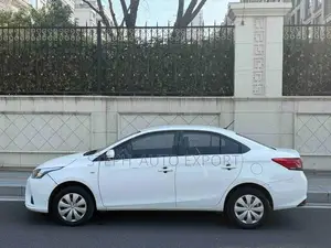 Toyota Yaris 2019 White