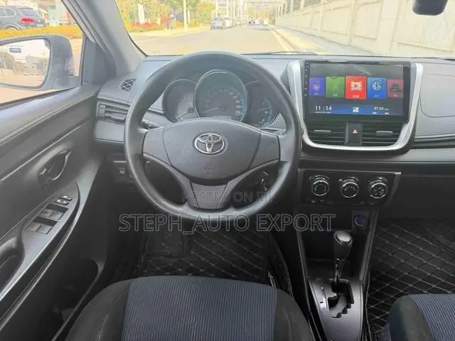 Toyota Yaris 2019 White