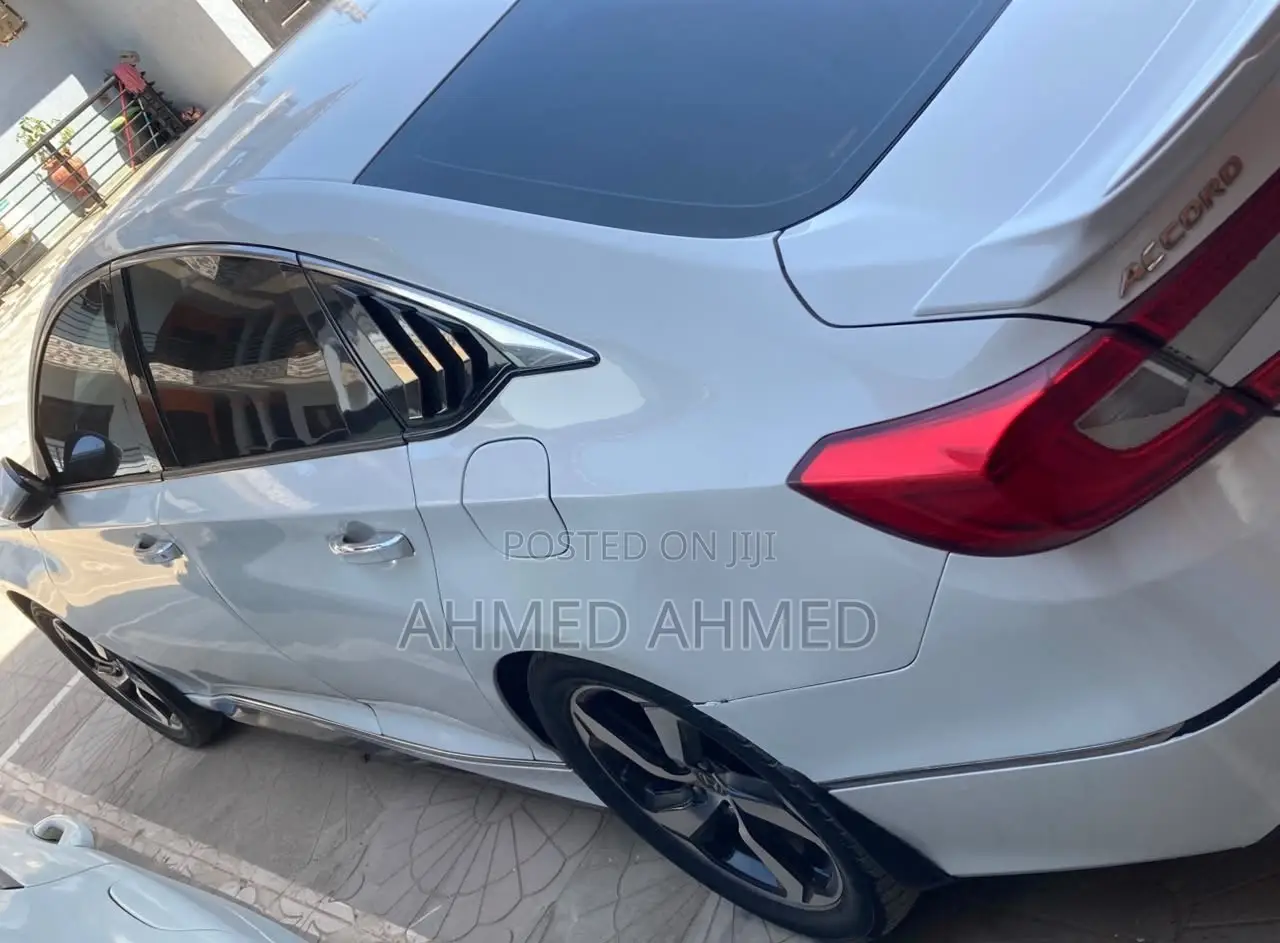 Honda Accord Sport (2.0L 4cyl Turbo 10A) 2019 Beige