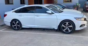 Honda Accord Sport (2.0L 4cyl Turbo 10A) 2019 Beige