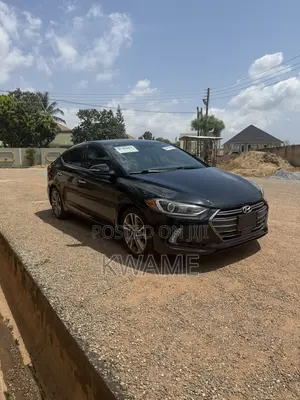 Hyundai Elantra Limited Sedan FWD (2.0L 4cyl 6A) 2017 Black
