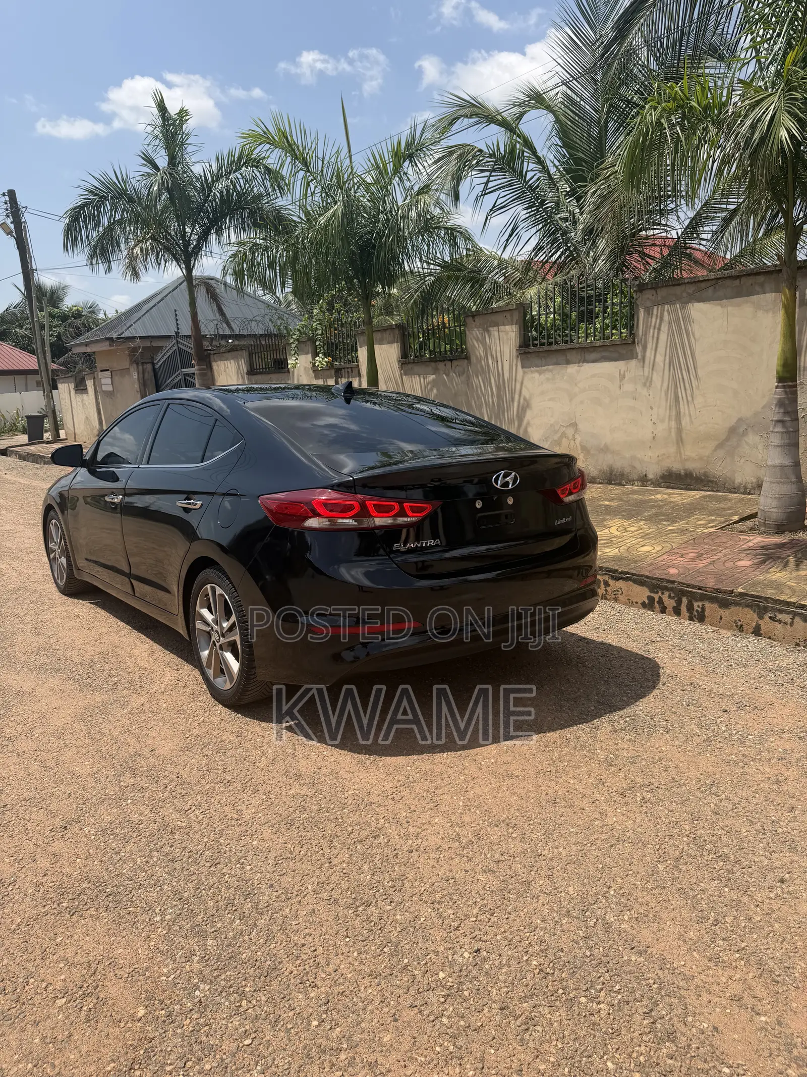 Hyundai Elantra Limited Sedan FWD (2.0L 4cyl 6A) 2017 Black