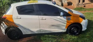 Toyota Vitz 1.0 FWD 3dr 2014 White