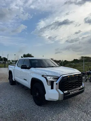 Toyota Tundra Limited CrewMax 5.5' Bed 2024 White