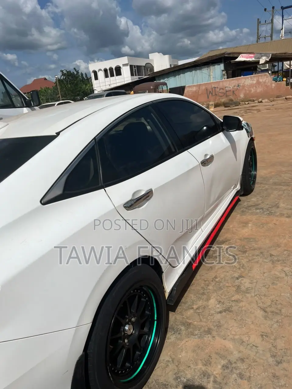Honda Civic EX 4dr Hatchback (1.5L 4cyl) 2017 White