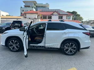 Lexus RX 2022 White