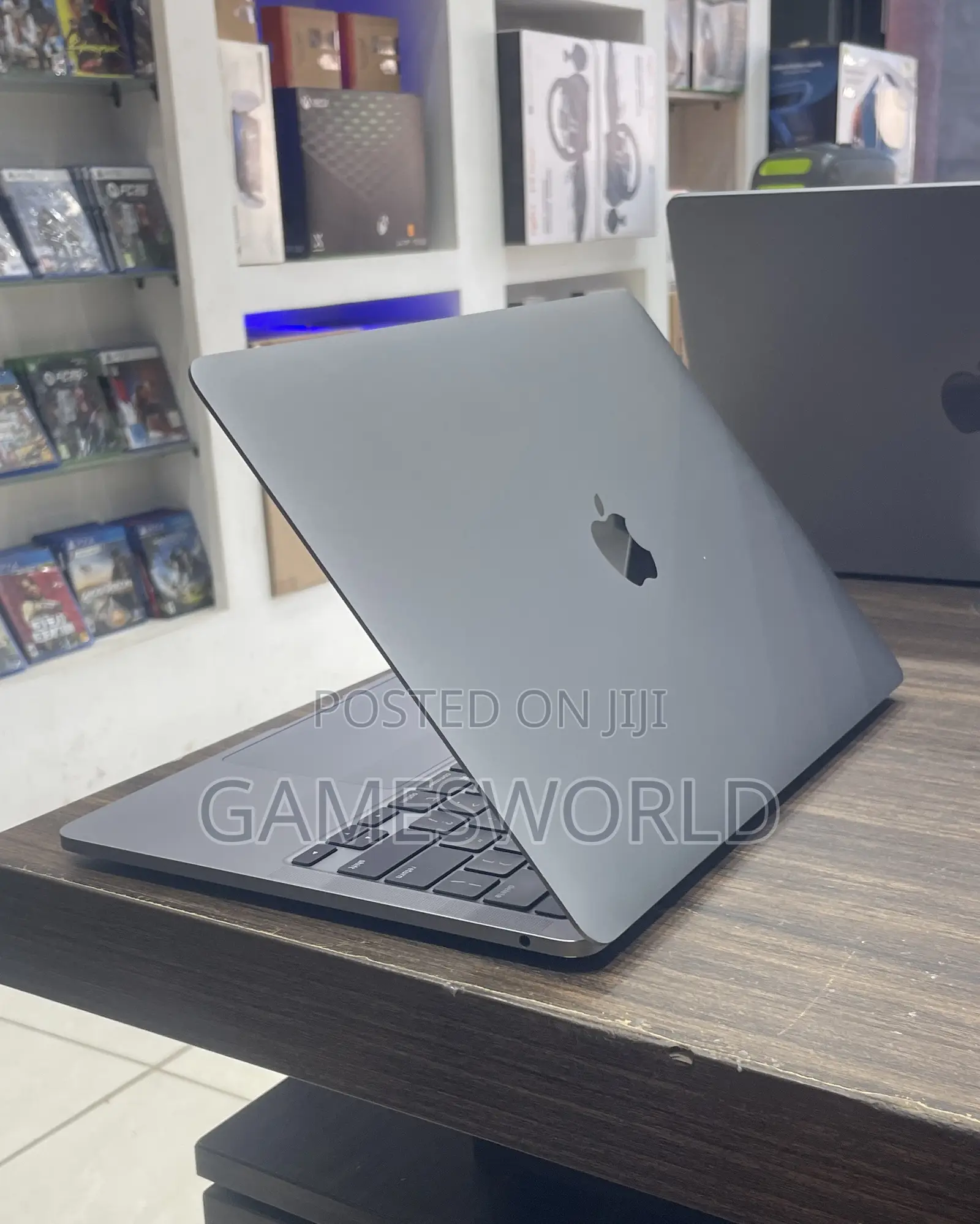 Laptop Apple MacBook Pro 2020 8GB Apple M1 SSD 256GB