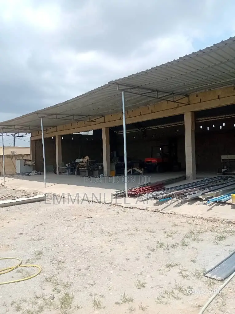 500sqm Warehouse for Sale at Nsawam
