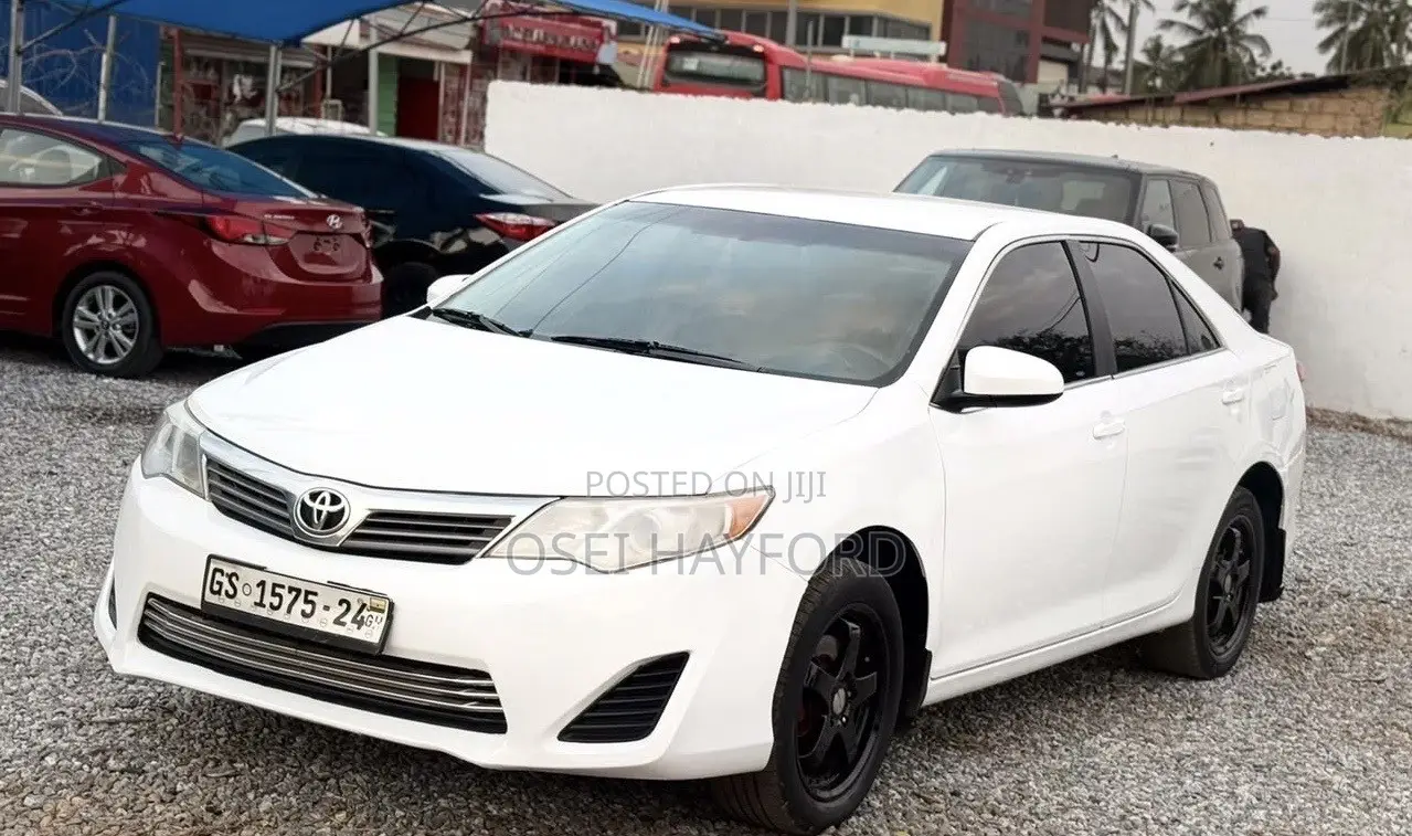 Toyota Camry 2014 White