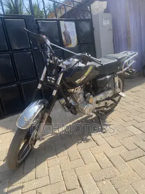 Royal RY125 2025 Black