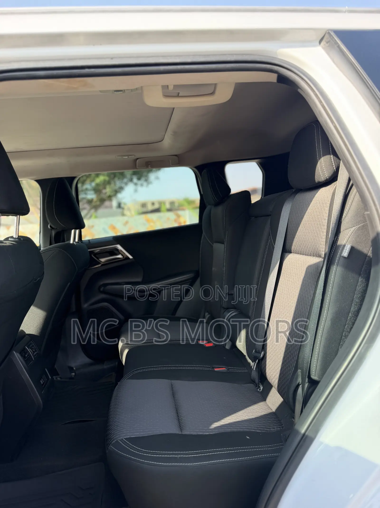 Mitsubishi Outlander SEL 2023 White