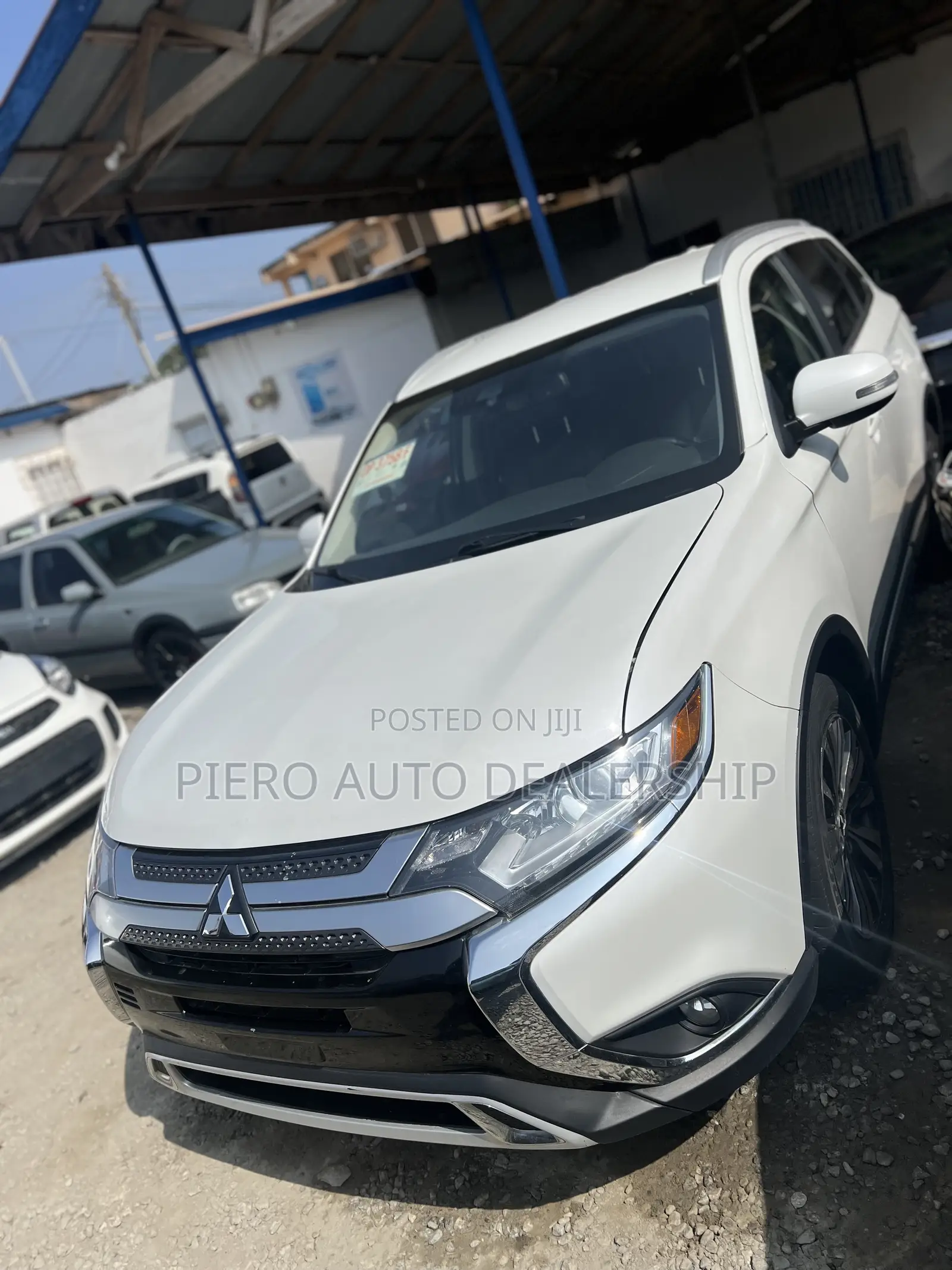 Mitsubishi Outlander 2020 White