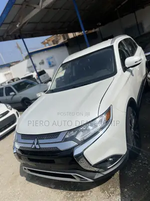 Mitsubishi Outlander 2020 White