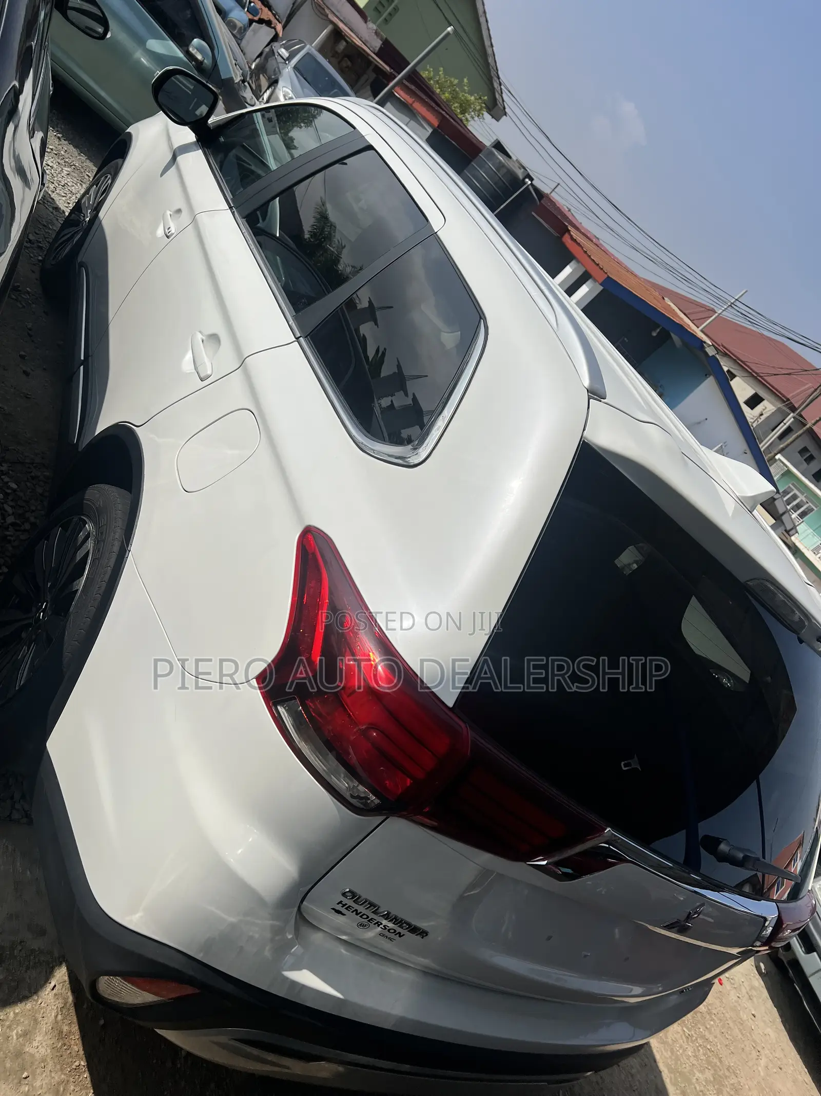 Mitsubishi Outlander 2020 White