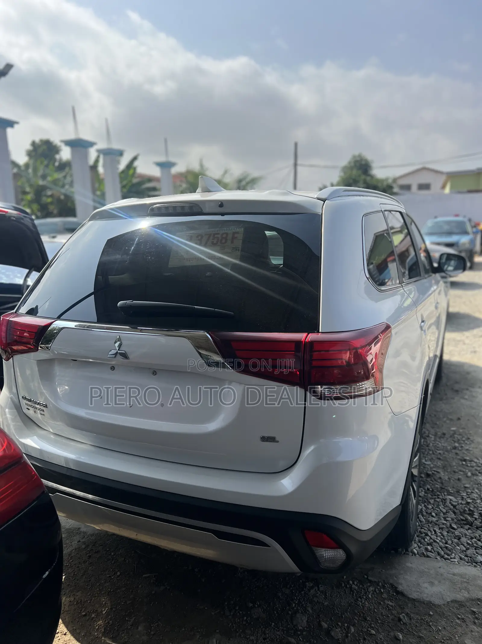 Mitsubishi Outlander 2020 White