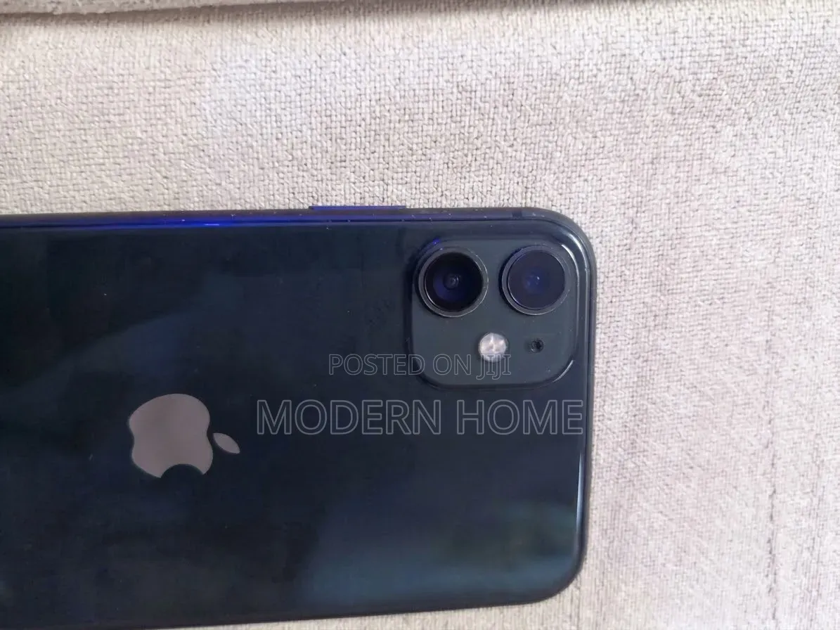 Apple iPhone 11 64 GB Black