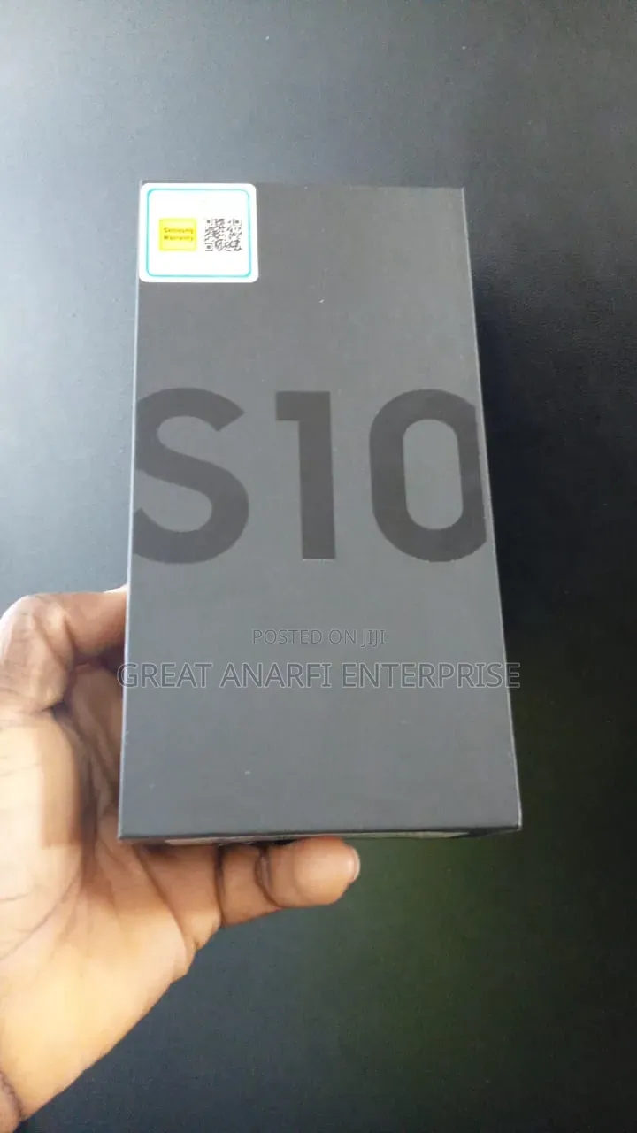 New Samsung Galaxy S10 128 GB Black