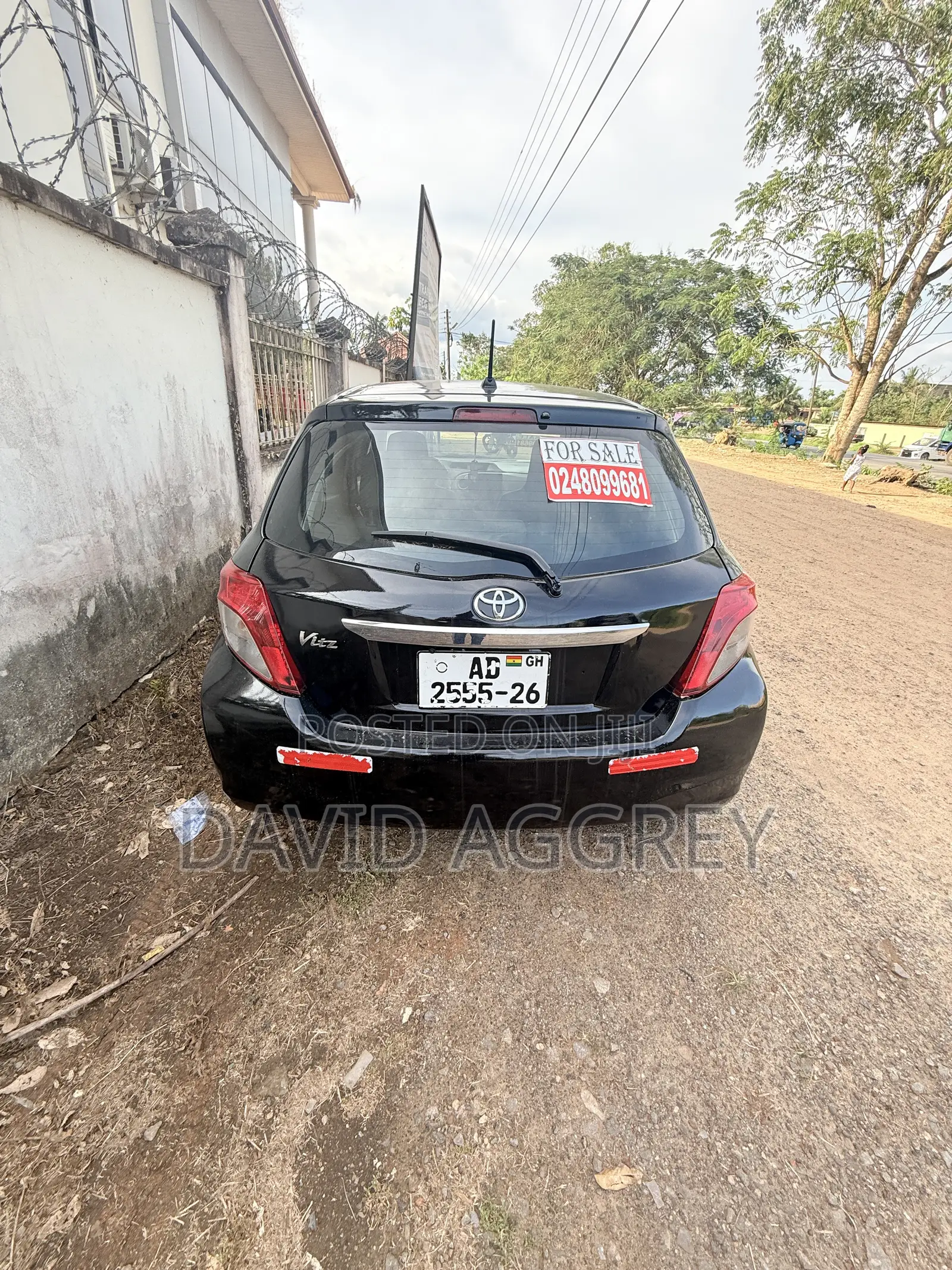 Toyota Vitz 2012 Black