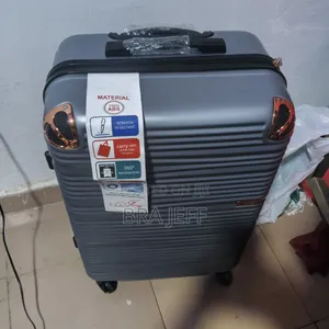 Traveling Bag