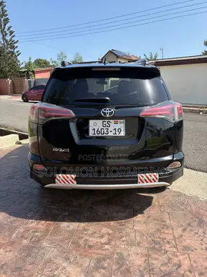 Toyota RAV4 XLE AWD (2.5L 4cyl 6A) 2017 Black